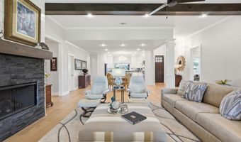 7317 Lake Point Cir, Benton, AR 72019