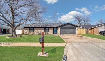 703 Comanche Trl, Altus, OK 73521