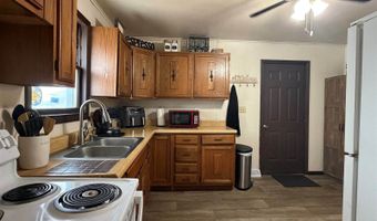 84 Hardy St, Akron, IA 51001