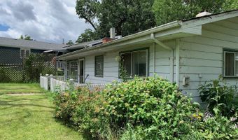 144 Oakwood Dr, Antioch, IL 60002