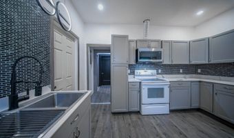 428 S C St, Arkansas City, KS 67005