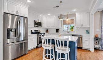3 Harrison Ave, Aberdeen, NJ 07747