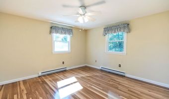 377 High St, Candia, NH 03034