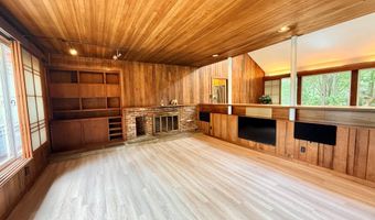 6819 SELKIRK, Bethesda, MD 20817