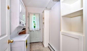 24 Sharon Rd, Bloomfield, CT 06002