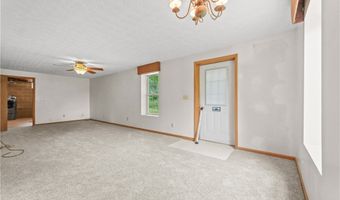 1701 Woods Rd, Akron, OH 44306
