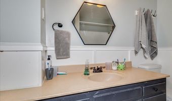 518 DARTMOUTH Ln, Cheyenne, WY 82009