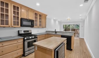 738 E FORT Ave, Baltimore, MD 21230