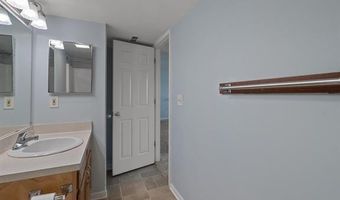 101 FIELDCREST St 204, Ann Arbor, MI 48103