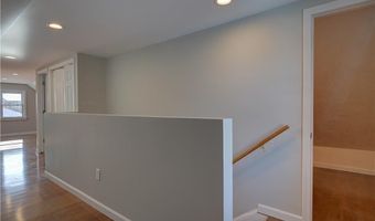 429 Forest Ave, Middletown, RI 02842
