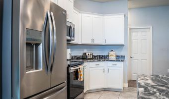 261 WALKERS POINT Dr, Auburndale, FL 33823