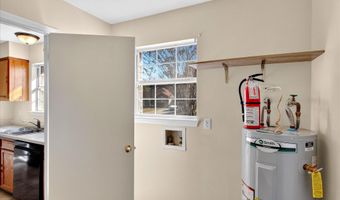 15600 Glen Dr, Biloxi, MS 39532