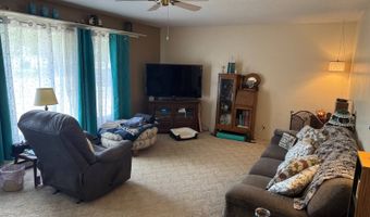 415 10th St W, Bottineau, ND 58318