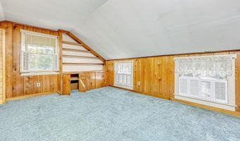 3 Woodland Pl, Airmont, NY 10952