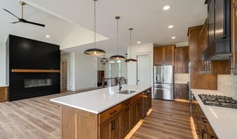 16782 Ward Lake Dr NW, Andover, MN 55304