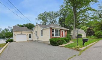 200 Waterman Lake Dr, Glocester, RI 02814