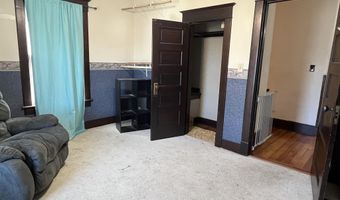 11 5th Ave W, Albia, IA 52531