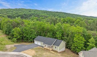 201 CREEK VALLEY Dr, Basye, VA 22810