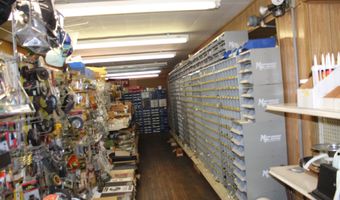 802 N Jefferson St, Ava, MO 65608