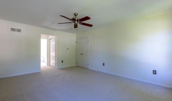 293 CHIPPENHAM Ln, Hockessin, DE 19707