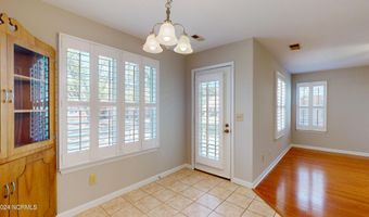 727 Chancery Ln, Aberdeen, NC 28315