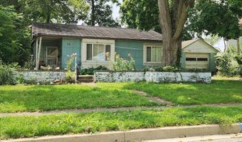 314 E Gilmore St, Angola, IN 46703