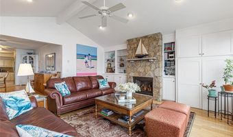 41 Buena Vista Dr, North Kingstown, RI 02852