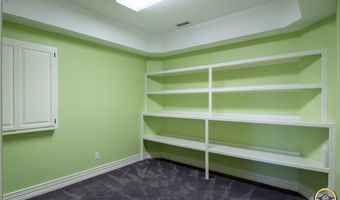 6425 SW South Pointe Dr, Auburn, KS 66402