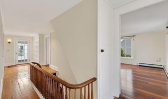 997 Washington St, Bath, ME 04530