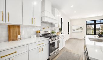 7519 RIDGE Ave, Philadelphia, PA 19128
