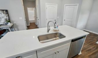 5086 Garden Grove Ln, Delhi, OH 45238
