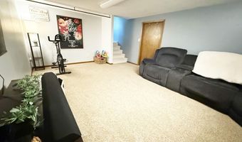 1222 Apollo Ave, Aberdeen, SD 57401