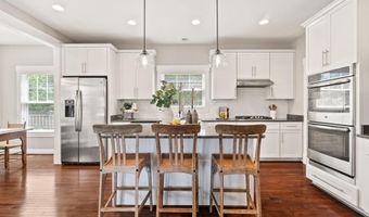 2503 TAYLOR Ave, Alexandria, VA 22302