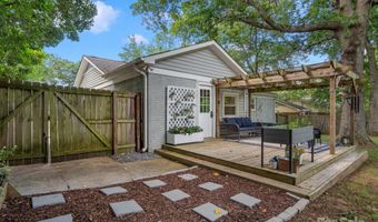 3839 Woodleaf Rd, Charlotte, NC 28205