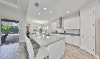 6429 SEASOUND Dr, Apollo Beach, FL 33572