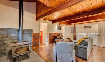 407 N DUBOIS Rd, Ariel, WA 98603