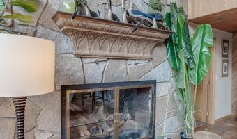 6 Williamsburg Ln, Bedford, NH 03110