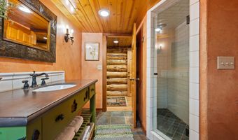 56648 Lunar Dr, Bend, OR 97707