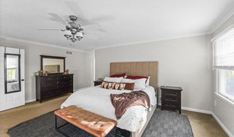 9 WOODFIELD Ln, Allentown, NJ 08501