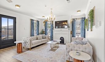 782 Water St, Biloxi, MS 39530