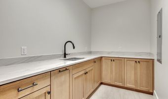 333 Hwy 71 2H, Arnolds Park, IA 51331