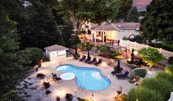 103 Glenbrook Dr, Cheshire, CT 06410