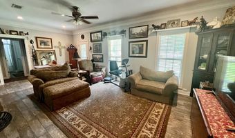 24 Robert Day Rd, Adel, GA 31620