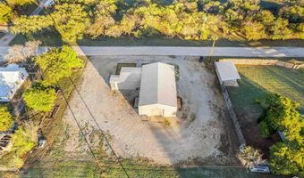 305 N SYCAMORE St, Archer City, TX 76351
