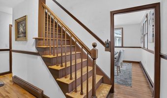 8 Marion Ave, Andover, MA 01810