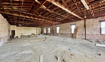 221 E Washington Ave, Athens, TN 37303