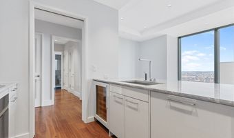 1 Dalton St 3108, Boston, MA 02199