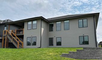 2616 N 186th St, Elkhorn, NE 68022