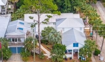 19 Leslie St, Apalachicola, FL 32320