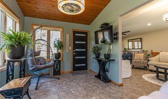 574 Pleasant View Dr NW, Alexandria, MN 56308
